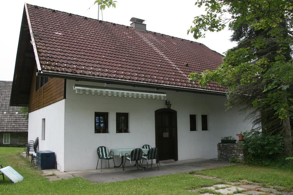 Haus Hubertus Apartment Radnig Exterior photo